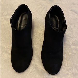 Vince Camuto suede booties, size 6